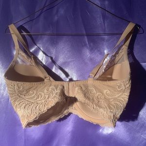 Natori Lace Feathers Plunge Underwire Bra in Nude